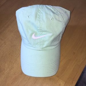 NIKE HAT
